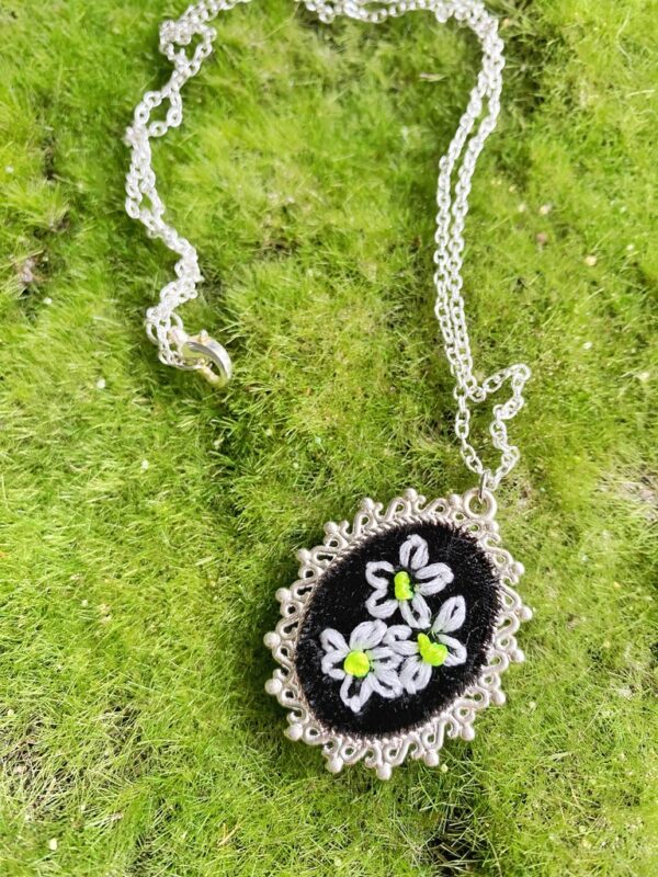 Hand Embroidered Necklace- small, black velvet with glow in the dark daisies - Image 3