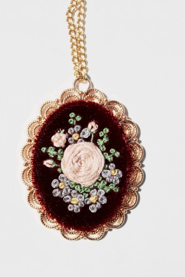 Golden Blush Floral Embroidered Necklace – Rose Gold Frame - Image 2