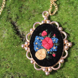 Golden Garden Embroidered Floral Necklace – Black & Gold Handmade Jewelry