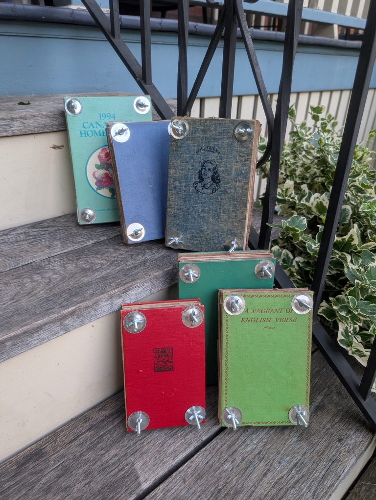 Vintage Book Flower Press – Repurposed Botanical Art Tool - Image 2